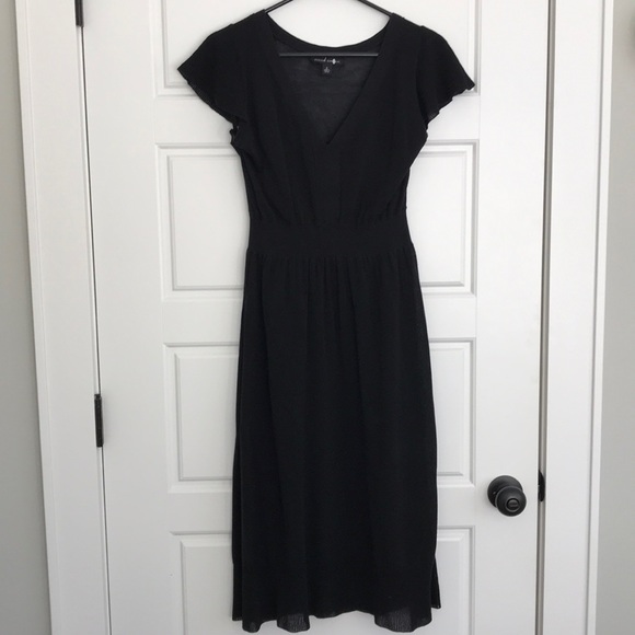 Banana Republic Dresses & Skirts - Banana Republic Black Midi Sweater Dress S